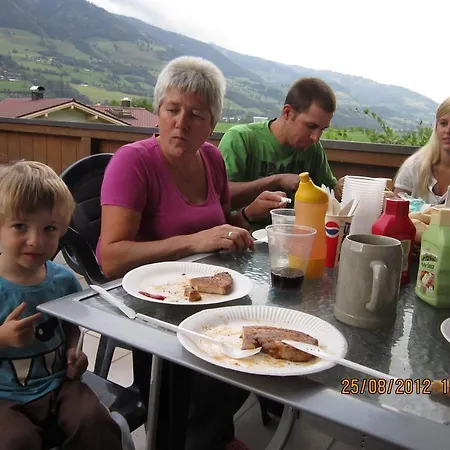 Landhaus Geisler Apartamento *